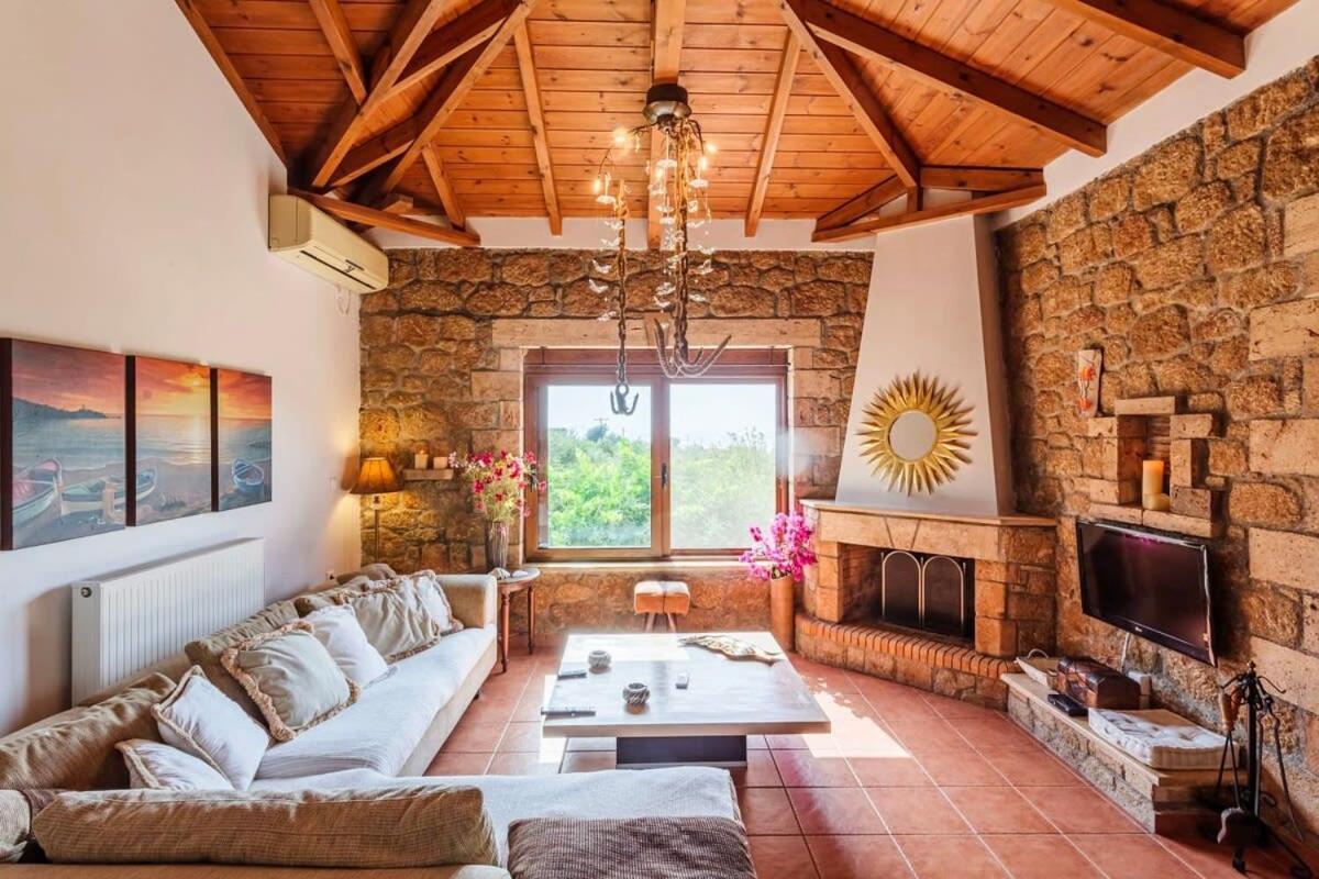 Mani'S Aura Seaside-Spacious Summer Retreat Kotronion  Esterno foto