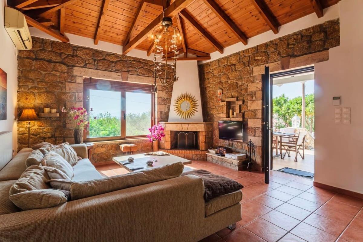 Mani'S Aura Seaside-Spacious Summer Retreat Kotronion  Esterno foto