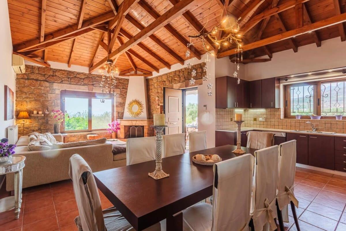 Mani'S Aura Seaside-Spacious Summer Retreat Kotronion  Esterno foto
