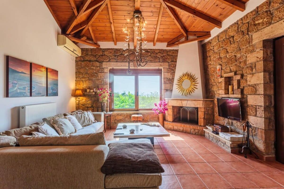 Mani'S Aura Seaside-Spacious Summer Retreat Kotronion  Esterno foto