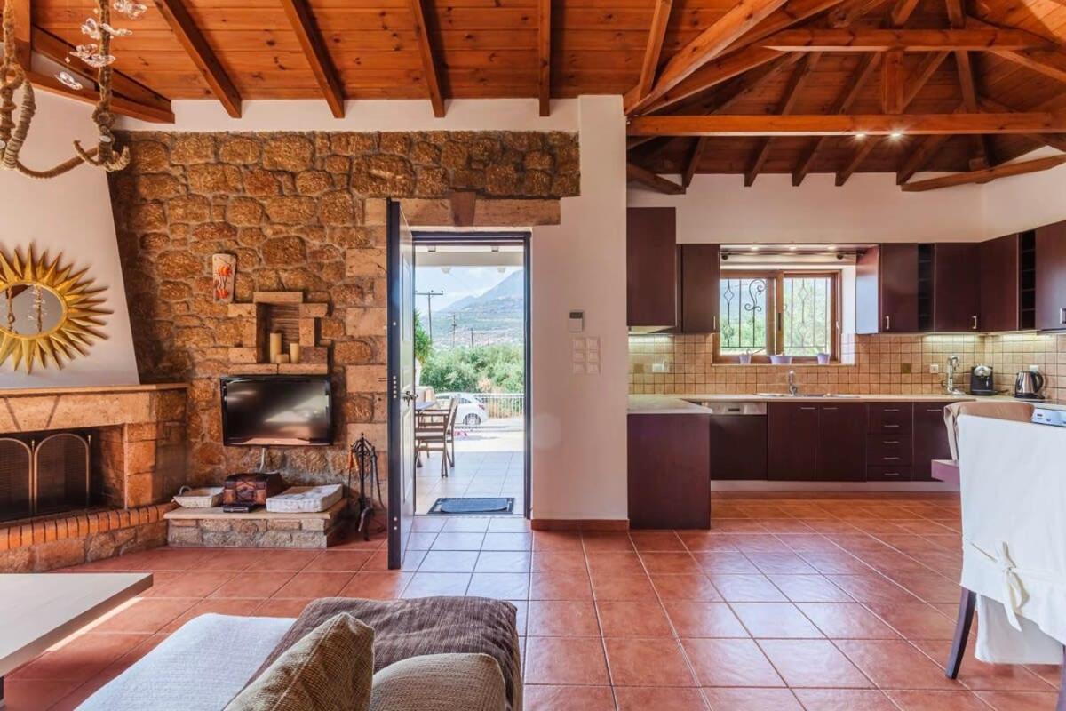 Mani'S Aura Seaside-Spacious Summer Retreat Kotronion  Esterno foto