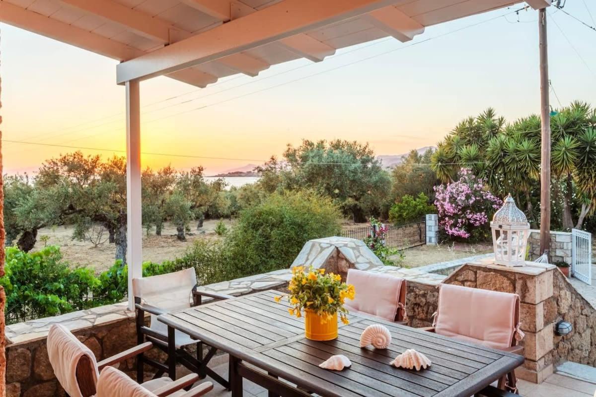 Mani'S Aura Seaside-Spacious Summer Retreat Kotronion  Esterno foto